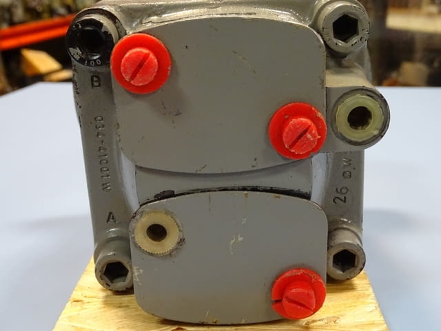 Хидравличен мотор ABEX Denison M1C 052 21N00 V280 Hydraulic vane motor - снимка 5