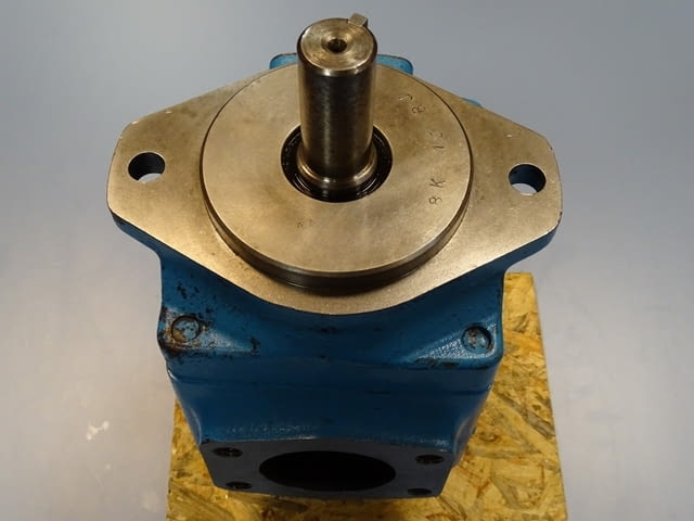 Хидравлична помпа ABEX Denison TDC 028 017 1R00 Hydraulic vane pump - снимка 2