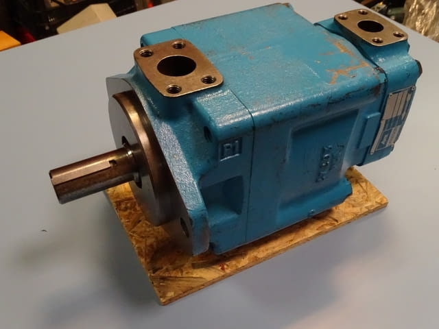 Хидравлична помпа ABEX Denison TDC 028 017 1R00 Hydraulic vane pump - снимка 9