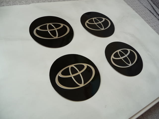 4 емблеми Тойота Toyota метални алуминиеви джанти лети волан, град Радомир - снимка 2