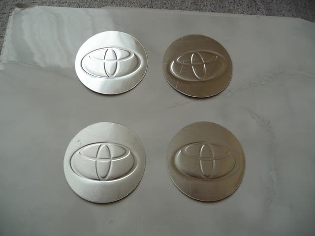 4 емблеми Тойота Toyota метални алуминиеви джанти лети волан, city of Radomir - снимка 3