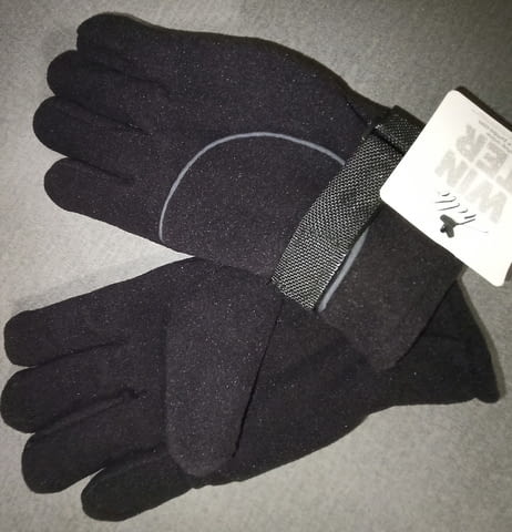 Продавам 2 модела зимни меки и топли поларени ръкавици подходящи за лов , роболов и други. - снимка 1