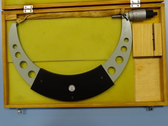 Микрометър SUHL 250-275 mm, 0.01 DDR Micrometer - град Пловдив | Инструменти - снимка 2