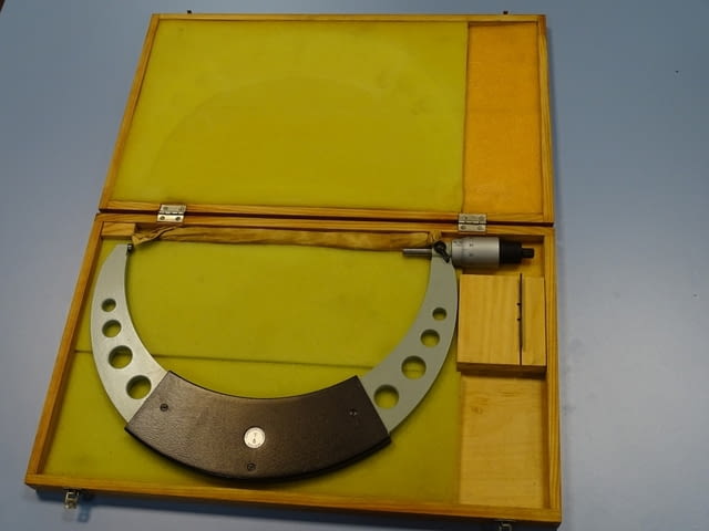 Микрометър SUHL 275-300 mm, 0.01 DDR Micrometer - град Пловдив | Инструменти - снимка 1