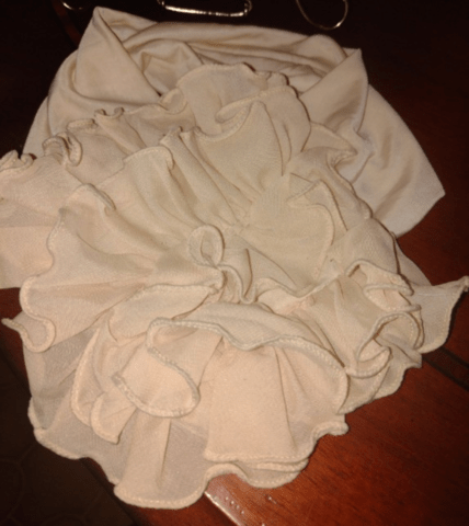 Елегантен шал - град Монтана | Шапки / Шалове / Ръкавици