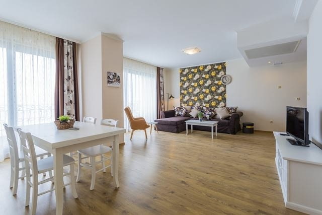 Поморие - първа линия едноспален апартамент 1-bedroom, 91 m2, Brick - city of Pomoriе | Apartments - снимка 4