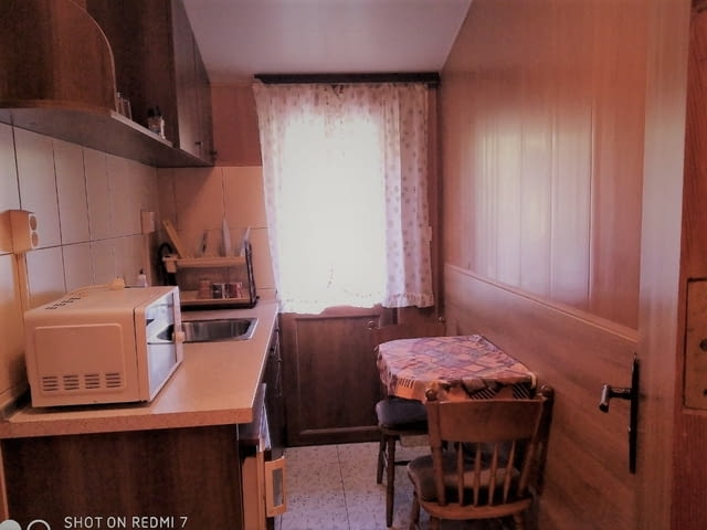 Свободна Стая за нощувки с кухненски кът – отделен вход, баня/WC, климатик, тераса, TV, free WI-Fi - снимка 5