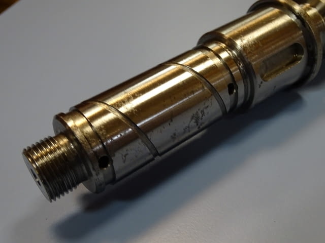 Винт за фреза Deckel FP2 за ОС Z screw with Z, град Пловдив | Промишлено Оборудване - снимка 2