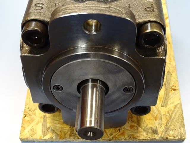 Хидравлична помпа TRUNINGER 4N1-0.63/3H3-011 hydraulic pump, град Пловдив - снимка 9