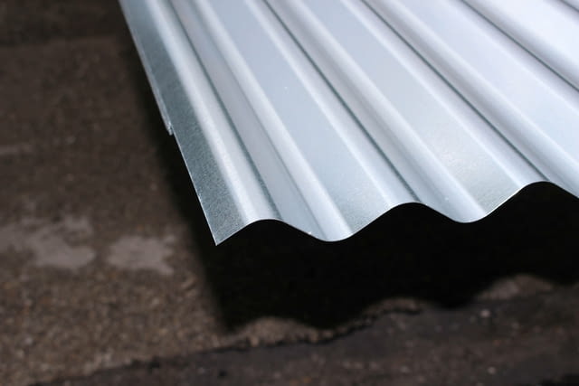 Вълнообразна пластифицирана ламарина Sn18x75-1050 RAL9002 в София - снимка 11