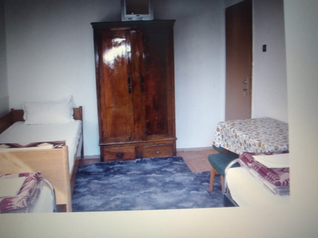 Продавам вила в курорт с.Шипково 2-етажна, Гредоред, 350 м2 - село Шипково | Къщи / Вили - снимка 5