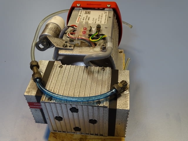 Вакуум помпа Pfeiffer MVD015 diaphragm pump, град Пловдив | Промишлено Оборудване - снимка 2