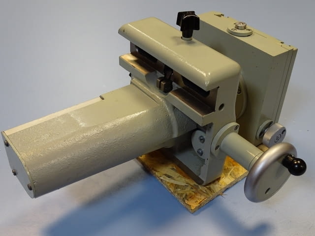 Маса инструментална Carl-Zeiss подвижна 120x120 mm, град Пловдив | Инструменти - снимка 3