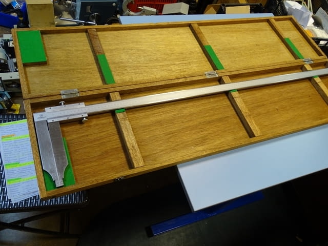 Шублер Mitutoyo 534-108 vernier caliper 0-1000mm, city of Plovdiv | Instruments - снимка 2