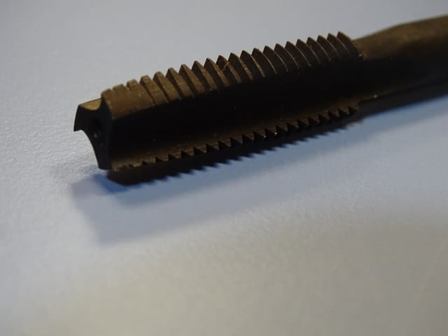 Метчик машинен M12 с извита опашка HSS - град Пловдив | Инструменти - снимка 4