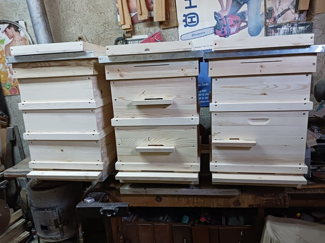 Пчелен инвентар за кошери - град Благоевград | Животновъдство - снимка 12