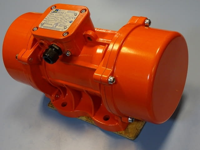 Вибромотор OLI MVE 400/15 electric vibrating motor 220/380V, град Пловдив - снимка 4