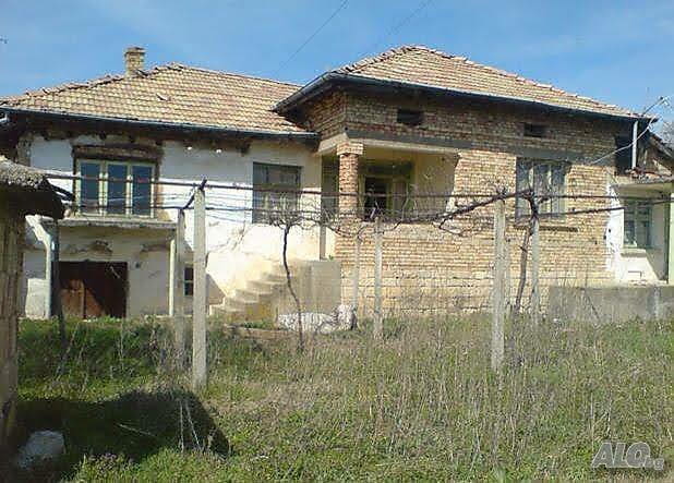 Продавам къща в с. Миладиновци - village Miladinovtsi | For Sale