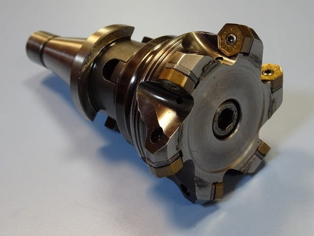 Държач инструментален ISO B40-27 с фреза Walter BLAXX, град Пловдив | Инструменти - снимка 3