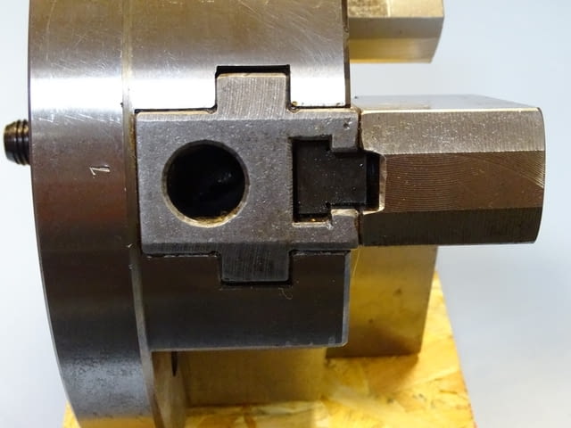 Клинозатегателен патронник КПТ-250 - град Пловдив | Промишлено Оборудване - снимка 3