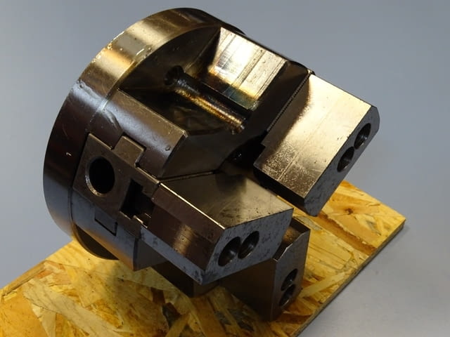 Клинозатегателен патронник КПТ-200 - град Пловдив | Промишлено Оборудване - снимка 2