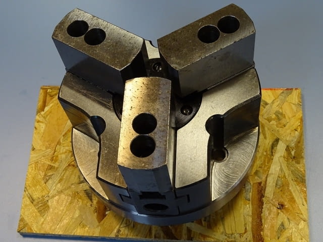 Клинозатегателен патронник КПТ-200 - град Пловдив | Промишлено Оборудване - снимка 12