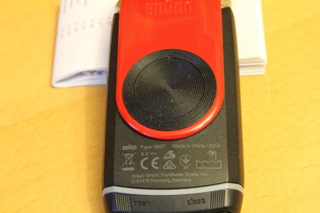 Самобръсначка Braun 5607 на батерии - град Видин | Козметика - снимка 8