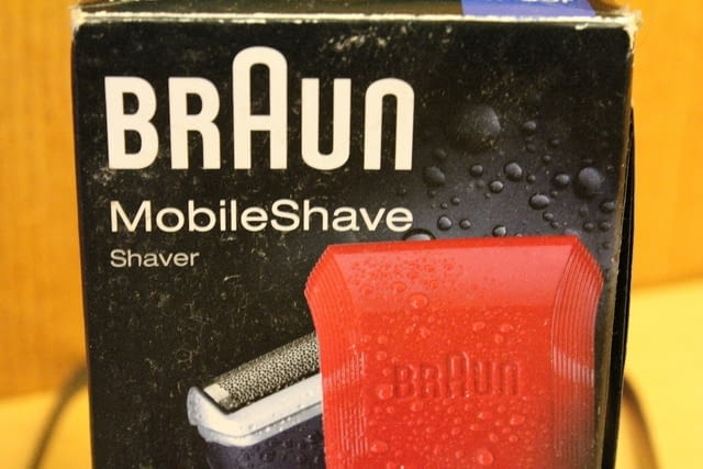 Самобръсначка Braun 5607 на батерии - град Видин | Козметика - снимка 9