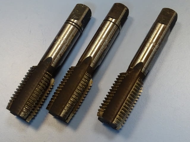 Метчик M33 ( I, II, III ) комплект HSS - град Пловдив | Инструменти - снимка 4