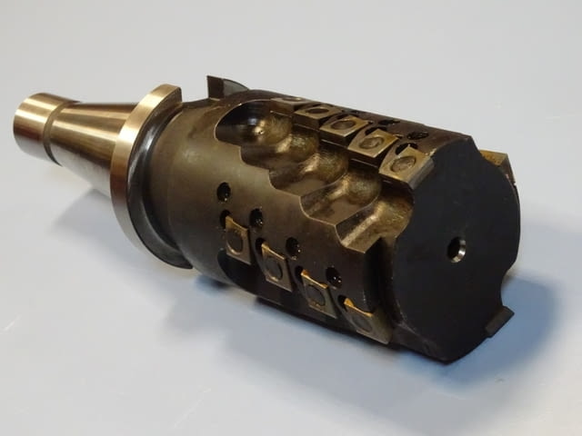 Фреза високопроизводителна със СТП В40 пластини ZEA KM1, град Пловдив | Инструменти - снимка 2