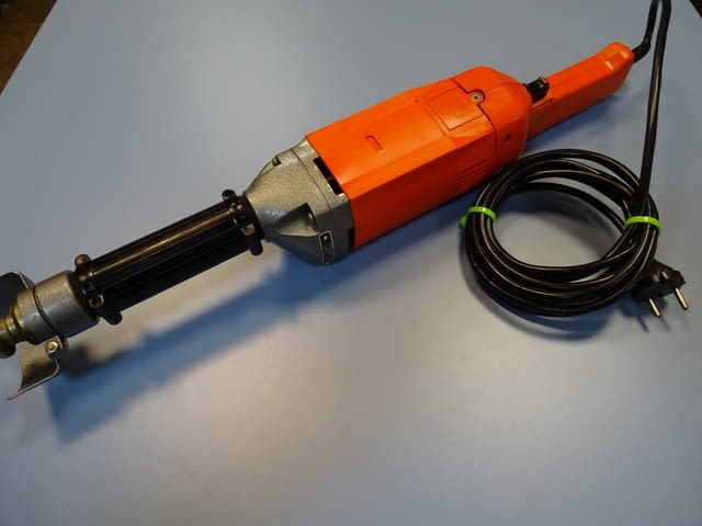 Права ръчна шлайфмашина ИЭ-2008У2 220V - град Пловдив | Инструменти - снимка 4