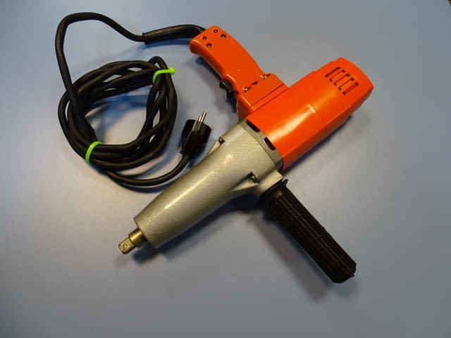 Гайковерт ръчен ИЭ 3113А 220V - град Пловдив | Инструменти - снимка 1