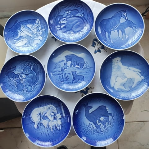 Различни модели колекционерски чинии от различни години и различни размери - снимка 9