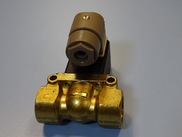 Магнет вентил Burkert 400-A T162 solenoid valve G1/2, град Пловдив | Промишлено Оборудване - снимка 2