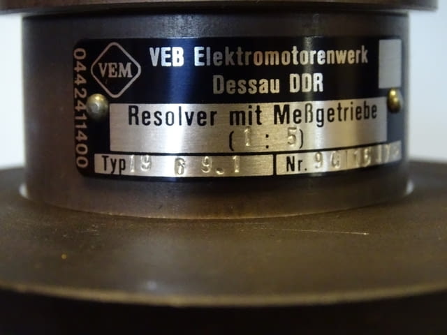 Резолвер VEB Elektromotorenwerk typ 1969.1 resolver with measuring transmission 1:5 - снимка 6