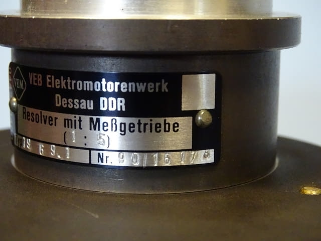 Резолвер VEB Elektromotorenwerk typ 1969.1 resolver with measuring transmission 1:5 - снимка 7