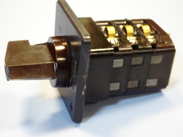 Пакетен превключвател ПГП-10-20 10А 380V 3-секционен, град Пловдив | Промишлено Оборудване - снимка 3