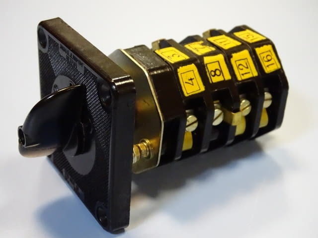 Панелен електрически превключвател ПЕП-10 10А 380V, град Пловдив | Промишлено Оборудване - снимка 2