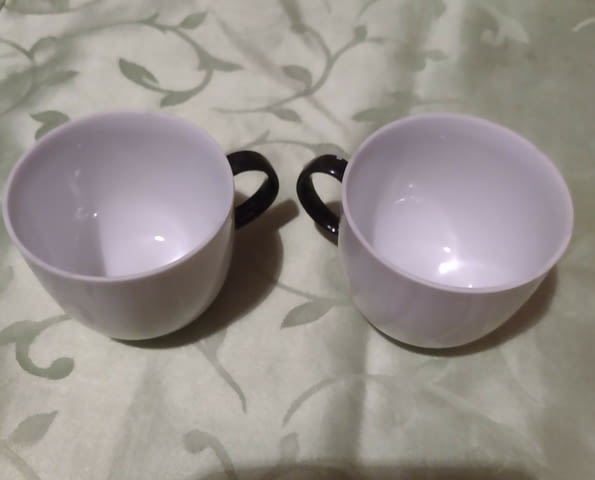 Две чашки за кафе Бяло и Черно