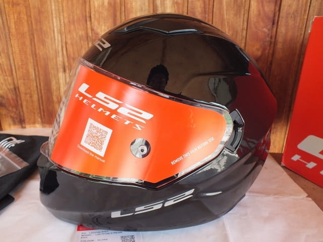 LS2 Stream Evo с тъмни очила нов шлем каска за мотор, град Левски | Аксесоари / Консумативи - снимка 3