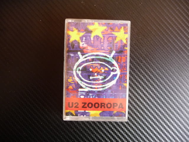 U2 Zooropa Ю2 рок албум Bono The Edge конерти хитове стадиони - снимка 1