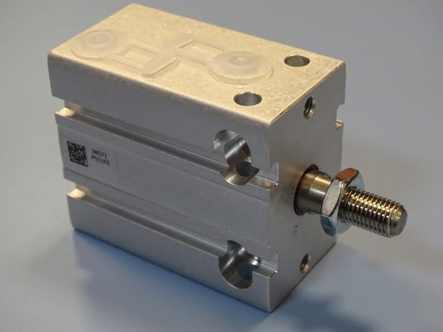 Пневматичен цилиндър Festo DPDM-32-25-PA compact air cylinder - снимка 4