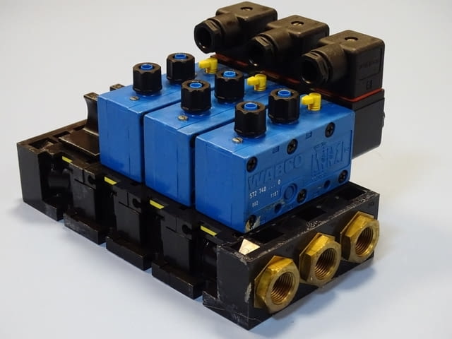 Пневматичен разпределител WABCO 572 740...0 24V DC, град Пловдив | Промишлено Оборудване - снимка 9