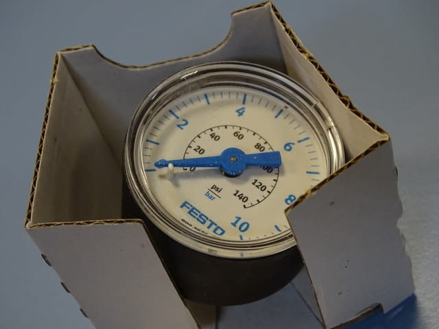 Филтър регулатор на въздух Festo LFR-1/4-D-7-miniA, град Пловдив | Промишлено Оборудване - снимка 8