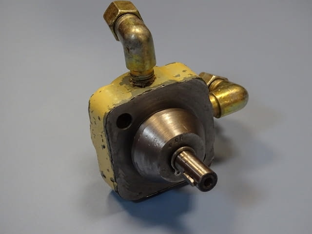 Хидравлична помпа C12-52T USSR 3.2 L/min, city of Plovdiv | Industrial Equipment - снимка 1