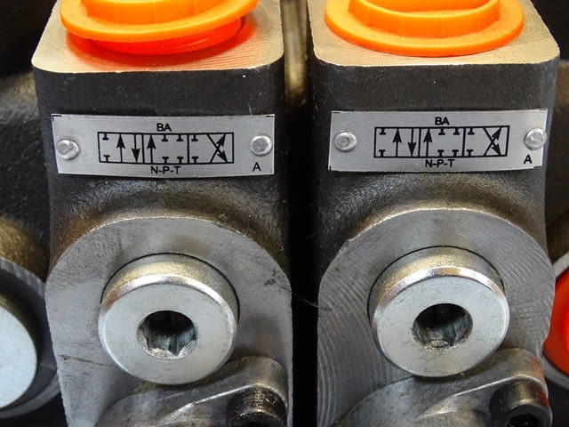 Хидравличен разпределител 2-секции, 100 L/min, град Пловдив | Промишлено Оборудване - снимка 4