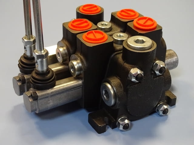 Хидравличен разпределител 2-секции, 100 L/min, град Пловдив | Промишлено Оборудване - снимка 7