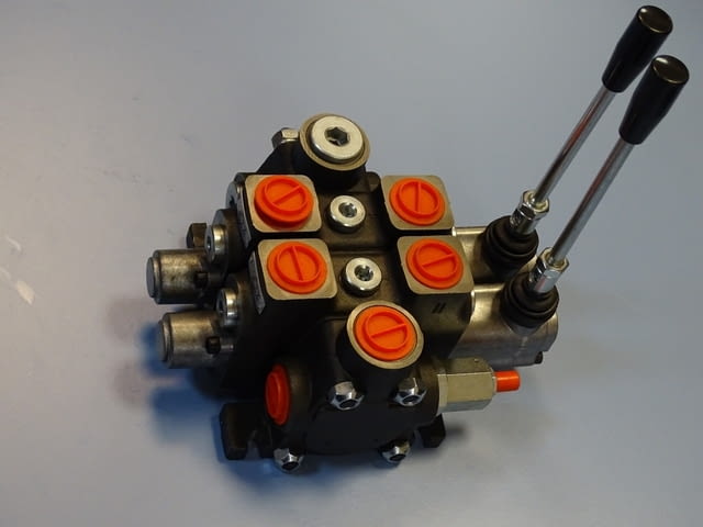 Хидравличен разпределител 2-секции, 100 L/min, град Пловдив | Промишлено Оборудване - снимка 9