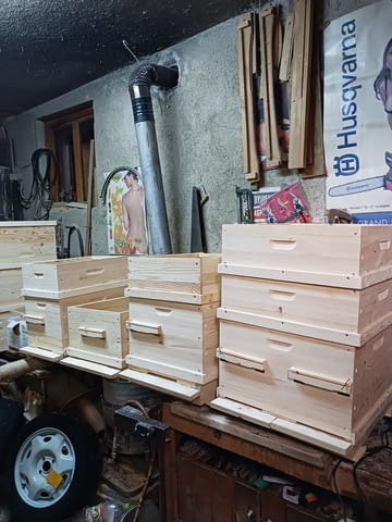 Пчелна продукция за пчели - град Якоруда | Зоомагазини / Развъдници - снимка 1