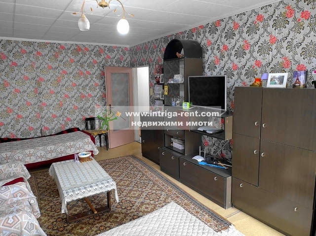 3633. Продава се Двустаен апартамент в квартал Тракийски, град Хасково. - снимка 2